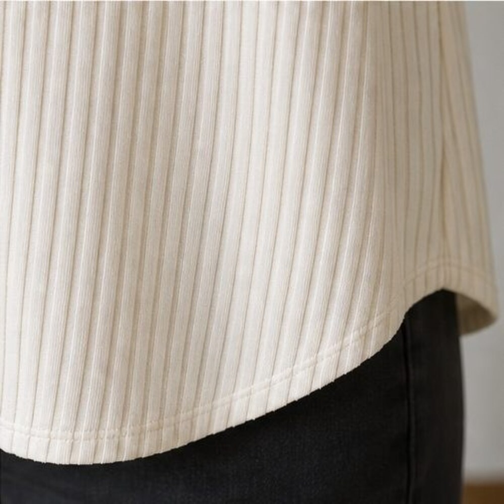 Ivory V Neck Top - Picture 6 of 6